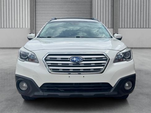 Used 2017 Subaru Outback 2.5i Premium image 9