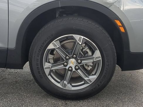 Used 2025 Chevrolet Blazer LT AWD/4WD image 11
