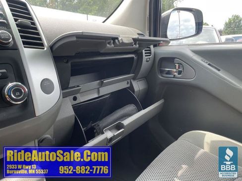 Used 2013 Nissan Frontier SV AWD/4WD image 36
