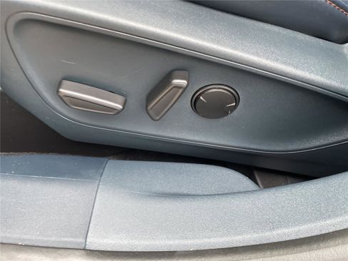 Used 2025 Ford Maverick Lariat w/ 4K Tow Package image 18