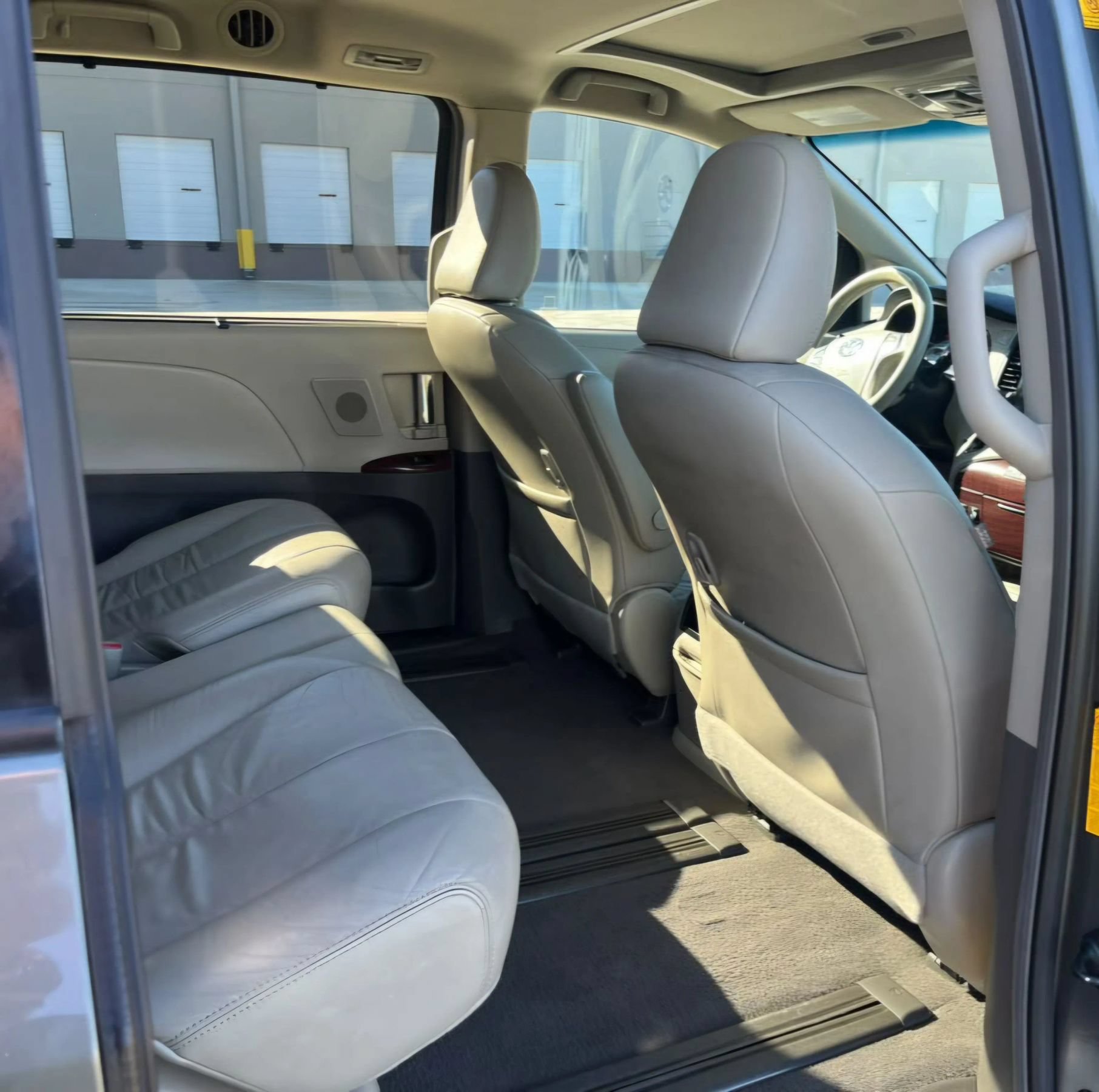 Used 2011 Toyota Sienna XLE w/ XLE Navigation Pkg FWD image 42