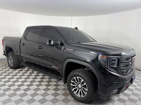 Used 2023 GMC Sierra 1500 AT4 w/ AT4 Premium Package AWD/4WD image 1