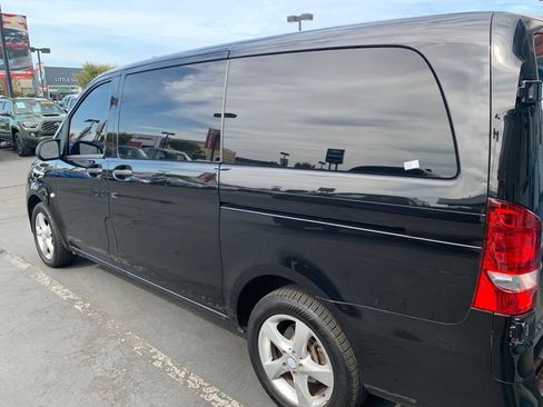 Used 2020 Mercedes-Benz Metris Passenger w/ Premium Safety Package image 9