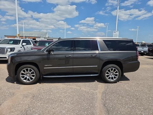 Used 2019 GMC Yukon XL Denali w/ Open Road Package AWD/4WD image 2