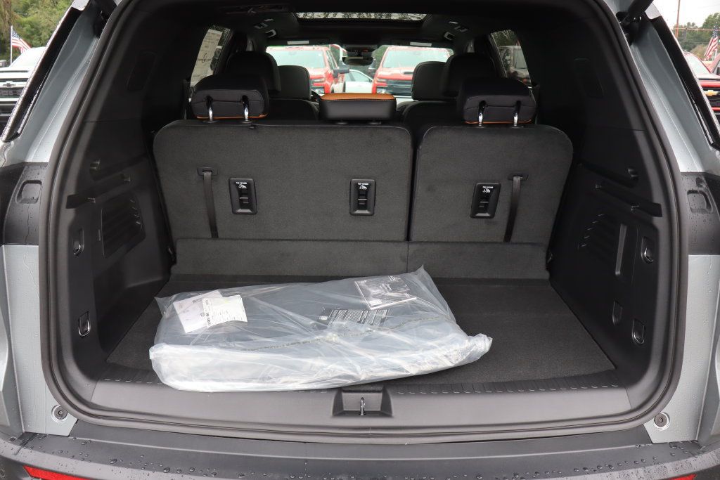 New 2027 Chevrolet Traverse Z71 w/ Enhanced Driving Package AWD/4WD image 29