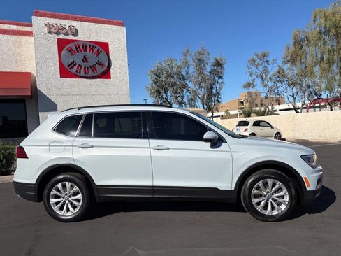 Used 2019 Volkswagen Tiguan SE image 10