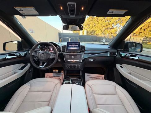 Used 2017 Mercedes-Benz GLE 400 4MATIC image 22