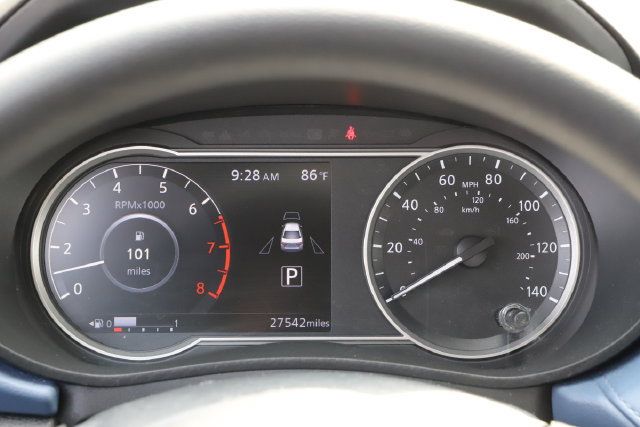 Used 2025 Nissan Versa SV FWD image 24