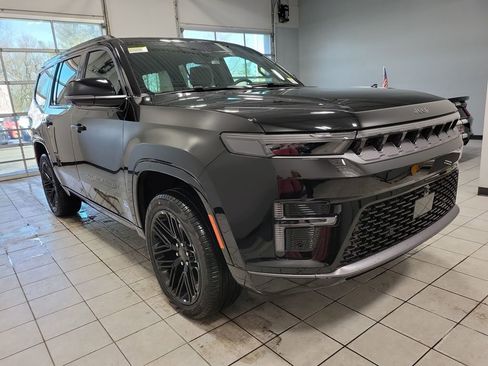 New 2026 Jeep Grand Wagoneer Limited image 2