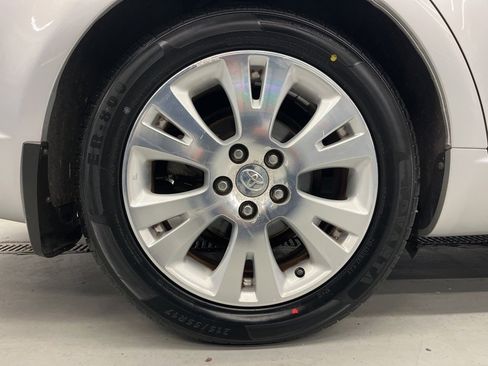 Used 2009 Toyota Avalon image 33