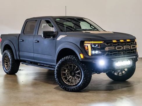 Used 2025 Ford F150 Raptor image 6