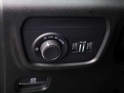 New 2025 Jeep Grand Cherokee L Laredo w/ Luxury Tech Group I AWD/4WD image 10