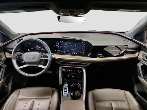 Certified 2025 Audi Q5 Premium w/ Convenience Package AWD/4WD image 9