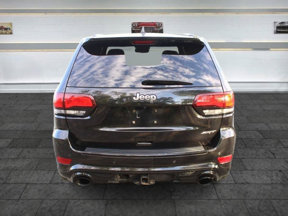 Used 2016 Jeep Grand Cherokee SRT AWD/4WD image 6