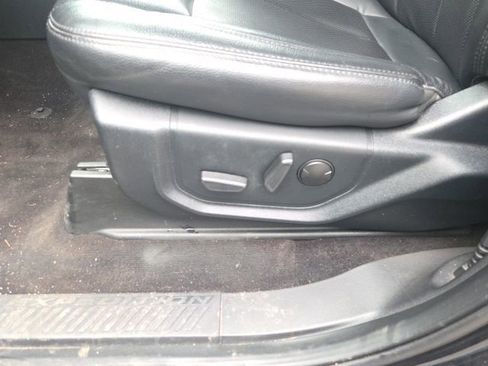 Used 2021 Ford Expedition XLT image 27