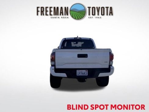 Used 2022 Toyota Tacoma SR image 5
