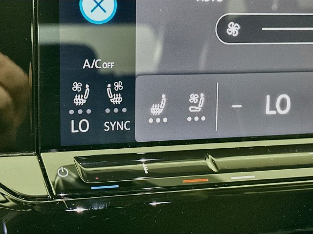 Certified 2024 Volkswagen Atlas SE AWD/4WD image 20