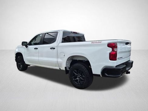 Used 2025 Chevrolet Silverado 1500 Custom Trail Boss AWD/4WD image 8