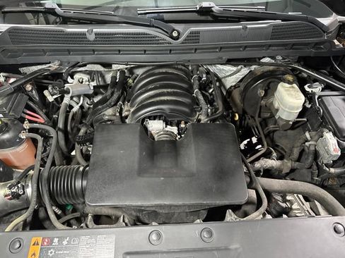 Used 2017 Chevrolet Silverado 1500 W/T AWD/4WD image 5