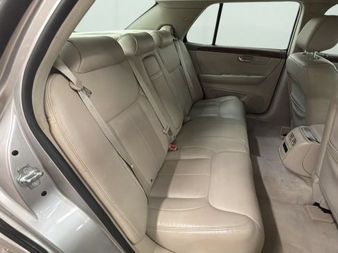 Used 2006 Cadillac DTS w/ Sun And Sound Package FWD image 14