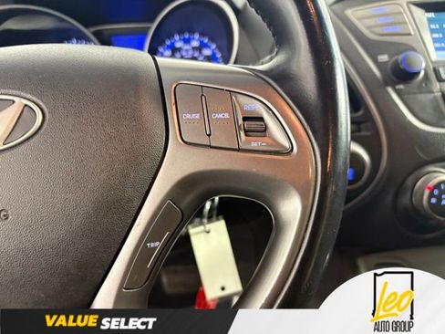 Used 2015 Hyundai Tucson SE FWD image 12