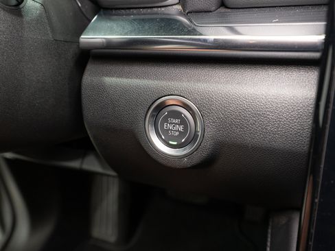 Used 2026 GMC Terrain Elevation w/ Elevation Premium Package FWD image 27