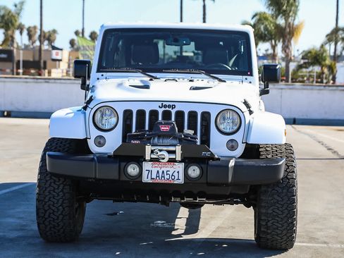 Used 2015 Jeep Wrangler Unlimited Sahara AWD/4WD image 3