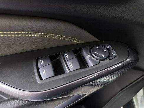 Used 2025 Chevrolet Trax ACTIV w/ Driver Confidence Package FWD image 24
