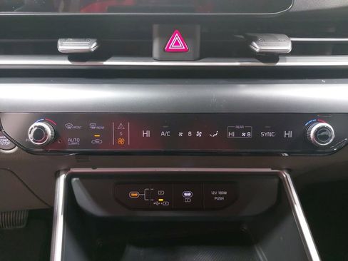 New 2026 Kia Carnival LXS image 22