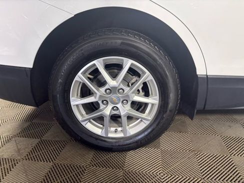 Certified 2024 Chevrolet Equinox LT w/ LPO, Floor Liner Package image 21