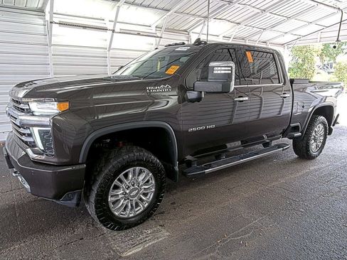 Used 2020 Chevrolet Silverado 2500 High Country w/ Z71 Off-Road Package AWD/4WD image 2