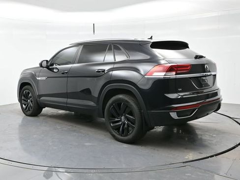 Used 2023 Volkswagen Atlas Cross Sport SE image 5
