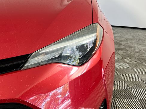 Used 2017 Toyota Corolla LE image 12