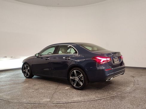 Used 2022 Mercedes-Benz A 220 image 3