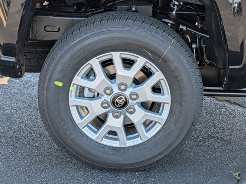 New 2026 Toyota Tacoma SR5 AWD/4WD image 8