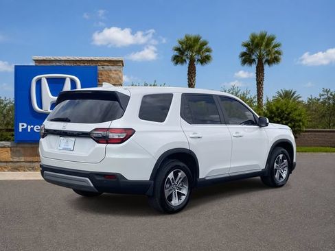 Certified 2025 Honda Pilot EX-L image 5