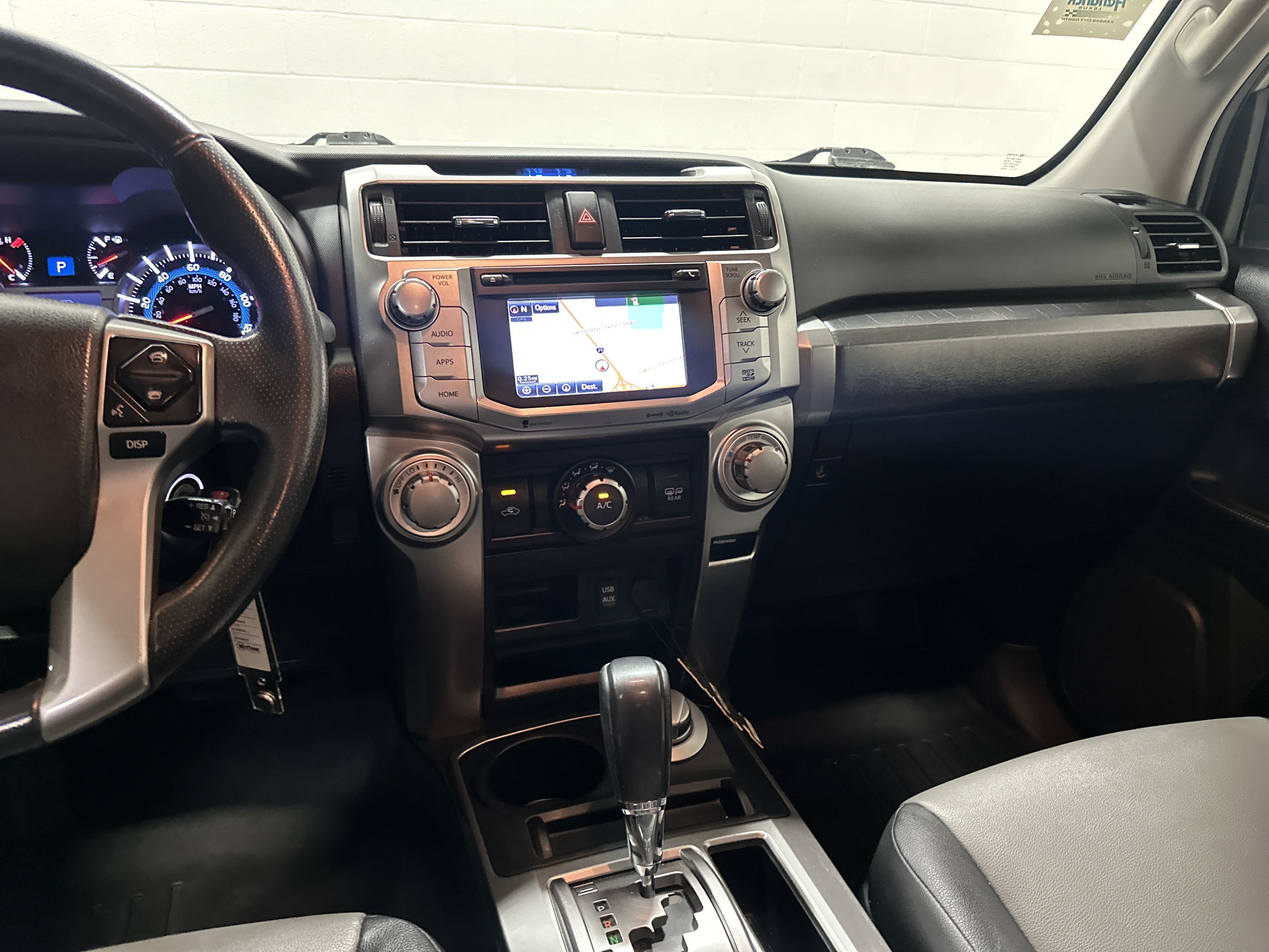 Used 2016 Toyota 4Runner SR5 Premium w/ Convenience Package AWD/4WD image 30