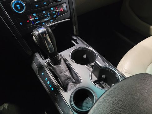 Used 2018 Ford Explorer XLT w/ Equipment Group 202A image 26