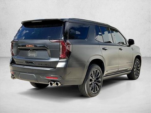 Used 2021 GMC Yukon Denali w/ Denali Premium Package image 2