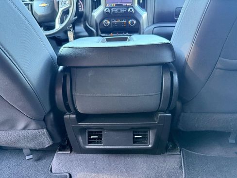 Used 2020 Chevrolet Silverado 1500 LT RWD image 29