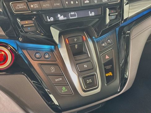 Used 2023 Honda Odyssey Elite image 18