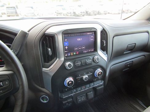 Used 2023 GMC Sierra 2500 SLT image 27