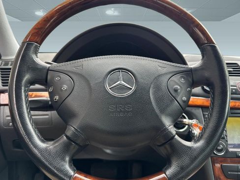 Used 2005 Mercedes-Benz E 320 Sedan image 10