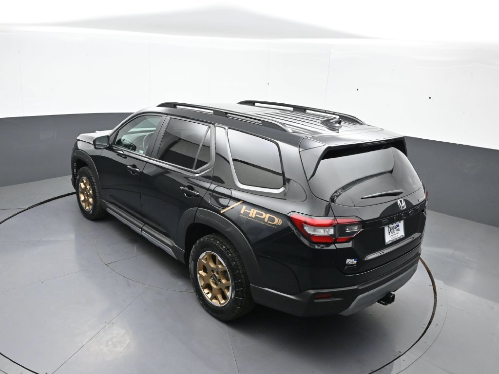Certified 2024 Honda Pilot TrailSport image 42
