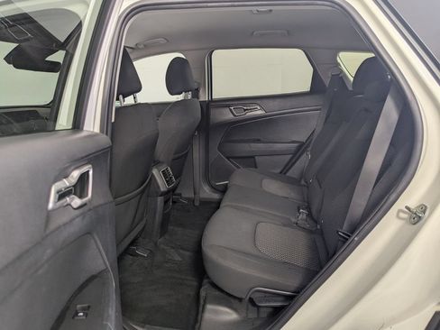 Used 2023 Kia Sportage LX FWD image 22