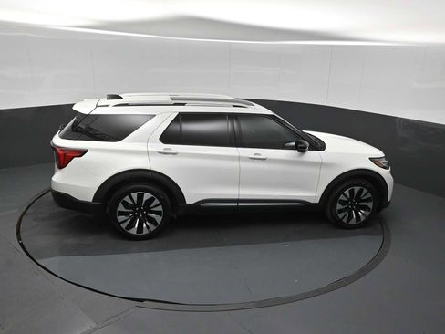 Certified 2026 Ford Explorer Platinum w/ LUX Leather Package AWD/4WD image 49