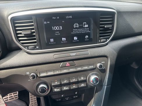 Used 2020 Kia Sportage S image 18