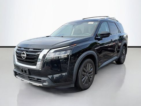 Used 2024 Nissan Pathfinder SL w/ SL Premium Package AWD/4WD image 5