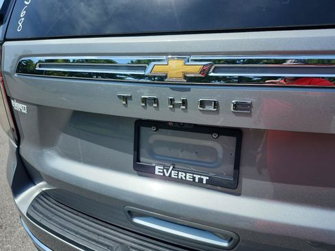 Used 2024 Chevrolet Tahoe Premier AWD/4WD image 4