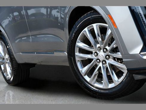Used 2024 Cadillac XT6 Premium Luxury w/ LPO, Floor Liner Package AWD/4WD image 11